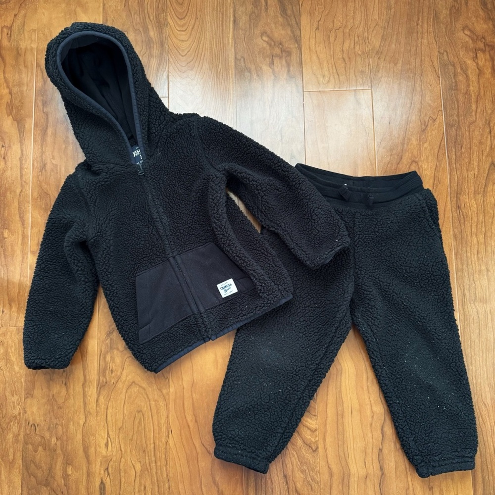 OshKosh B’gosh Sherpa Hoodie & Jogger Set - Black 3T Toddler Boys - Cozy & Warm